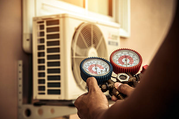 Professional Furnace Repair technician working in Summit Station, OH